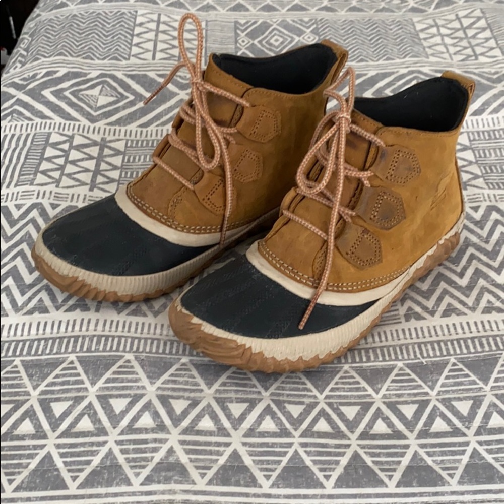 Sorel out n about rain boots